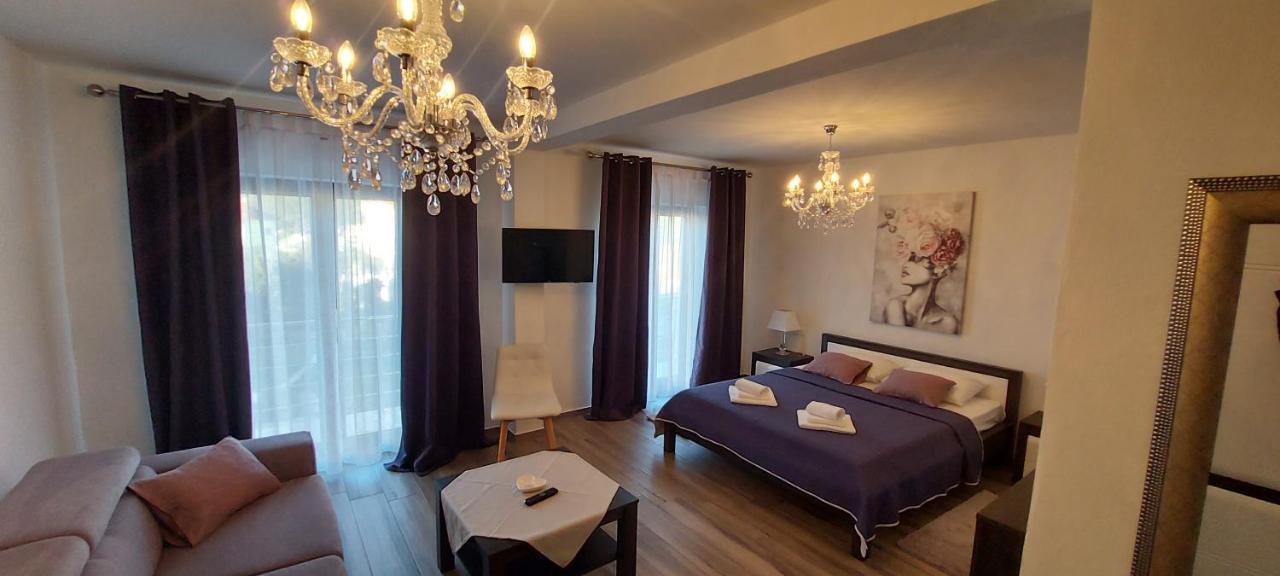 Holiday Apartments Cecilija Supetarska Draga Exterior photo